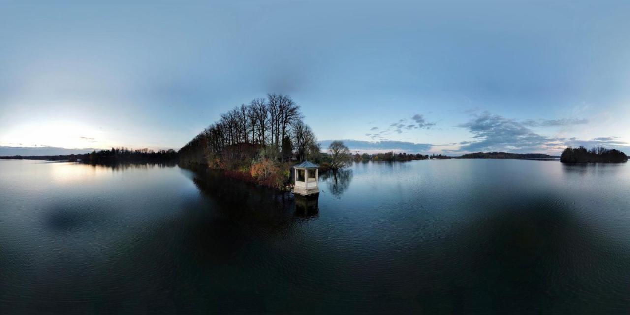 Villa Amalia Еутин Екстериор снимка