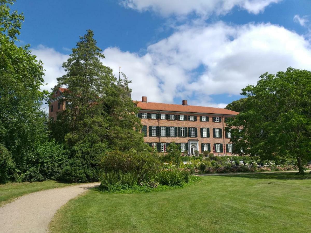 Villa Amalia Еутин Екстериор снимка