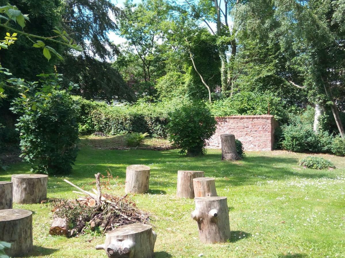 Villa Amalia Еутин Екстериор снимка
